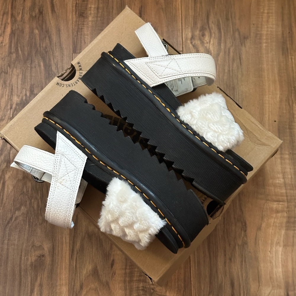 Dr. Martens White feaux fur heart Platform Sandals - Picture 3 of 6